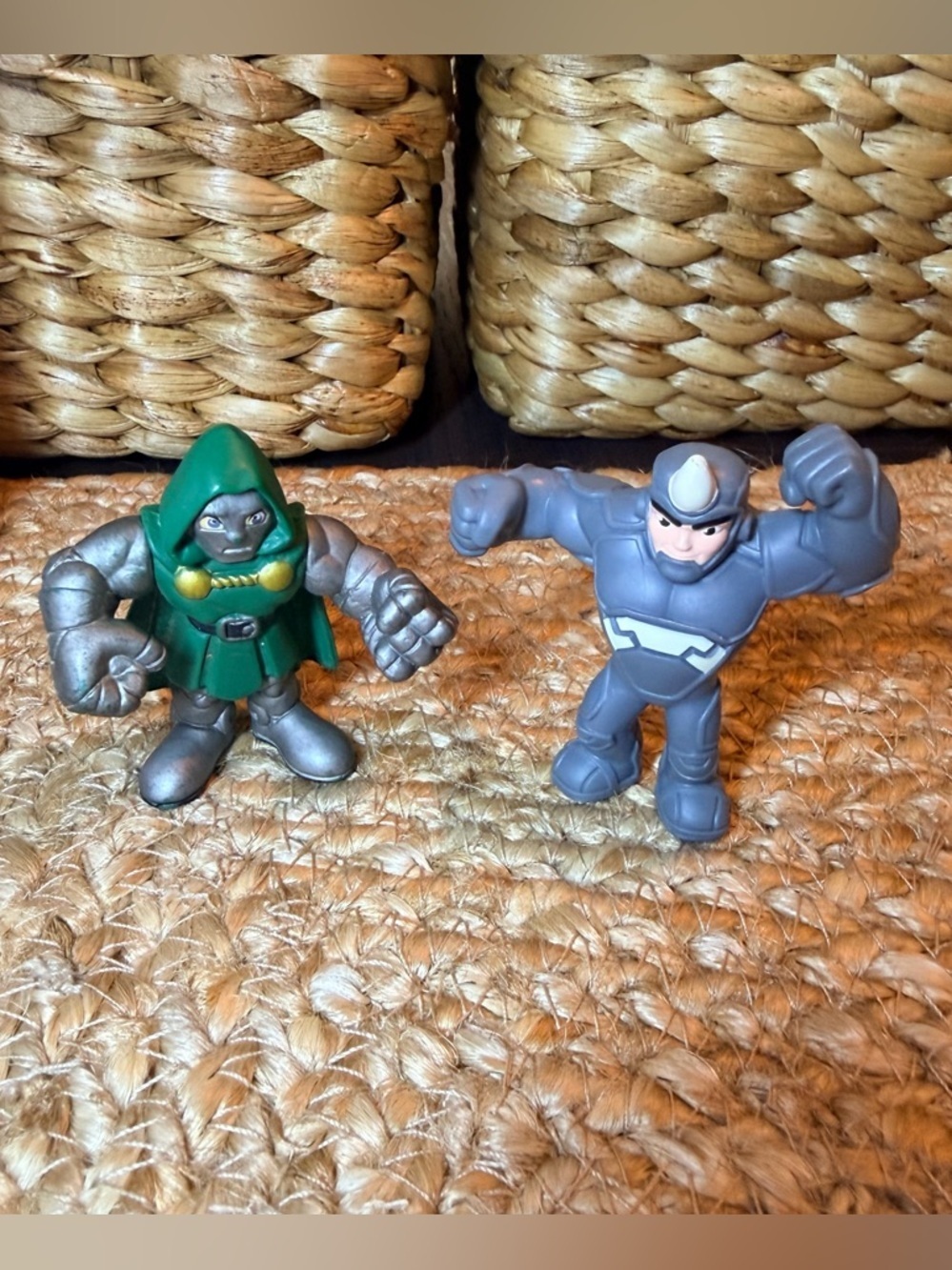 Hasbro Marvel Superhero Squad Action Figure Duo - Dr Doom and Rhino